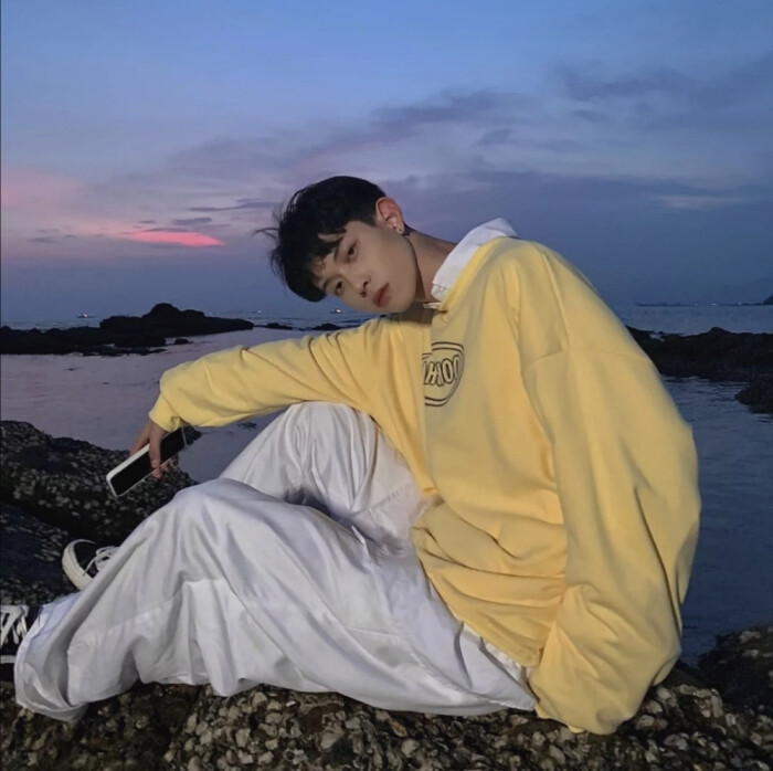 祁宋   文艺范高冷真人男生头像图片