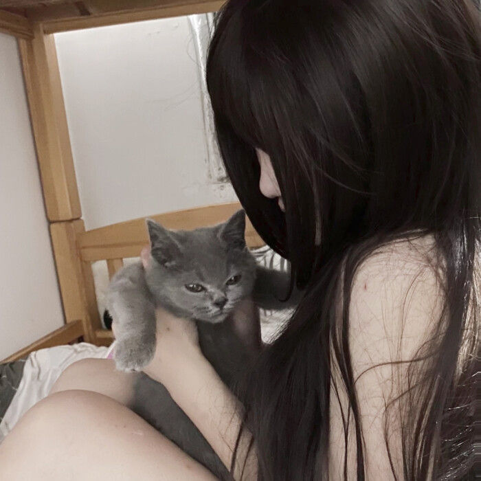 真人唯美ins小众女生头像图片