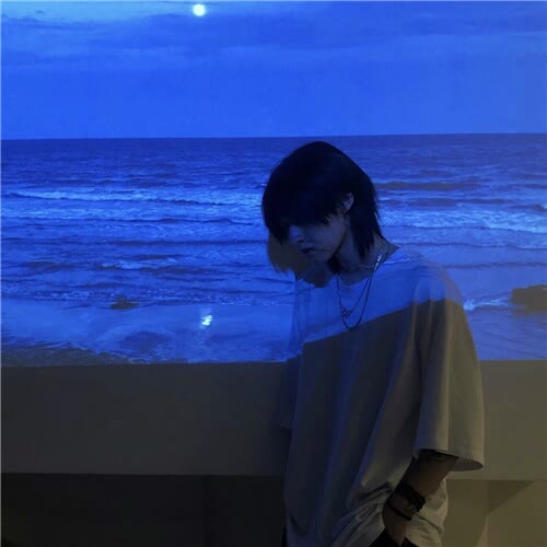 祁宋  小众风格文艺范意境真人男生头像图片