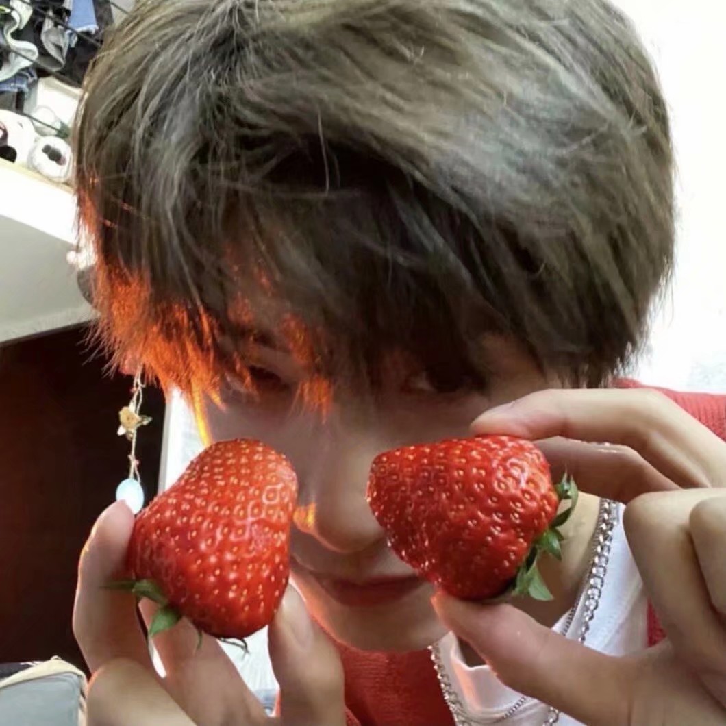 迷人的帅气角色|文艺男生优质头像图片