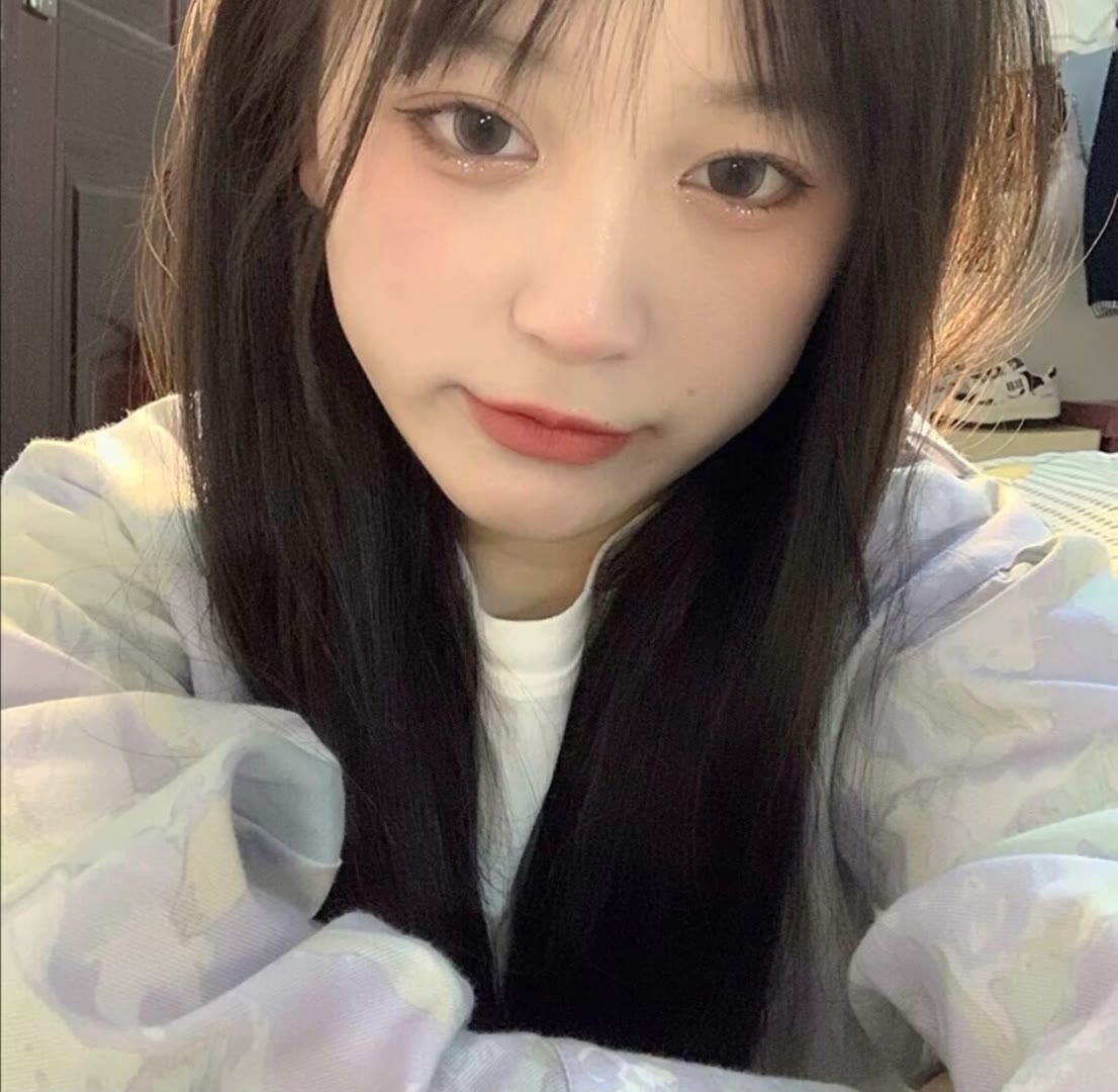 好看的精致女生清纯甜美微信头像图片