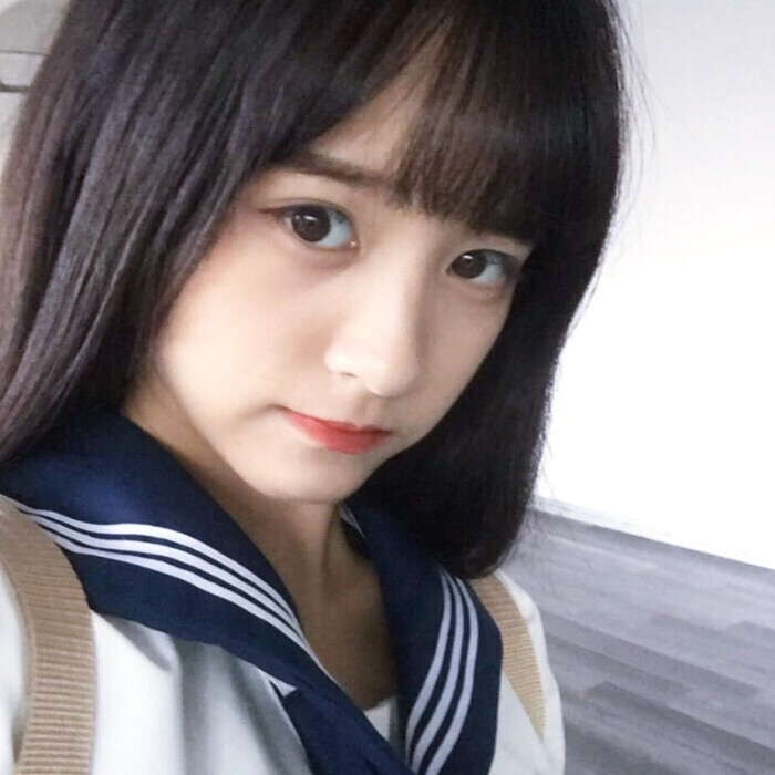 女生  秋意當然的路上總是愛彌漫  dt养，林宇婧头像图片