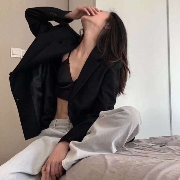 最火气质高冷女生微信头像图片