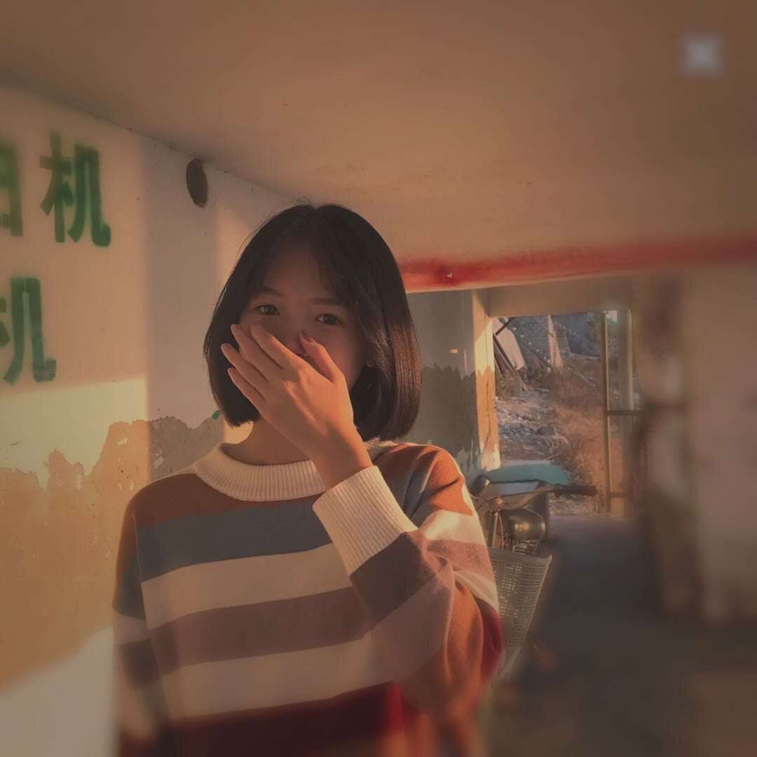 秋季暖色调女生漂亮温暖文艺头像图片