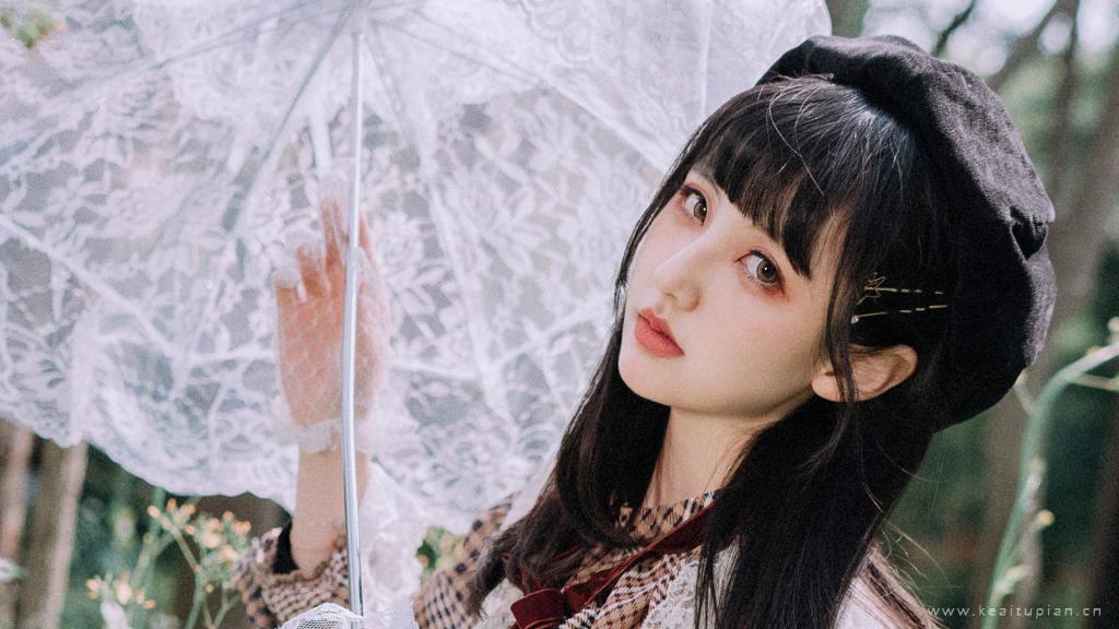 森系甜美高冷美少女写真图片桌面壁纸