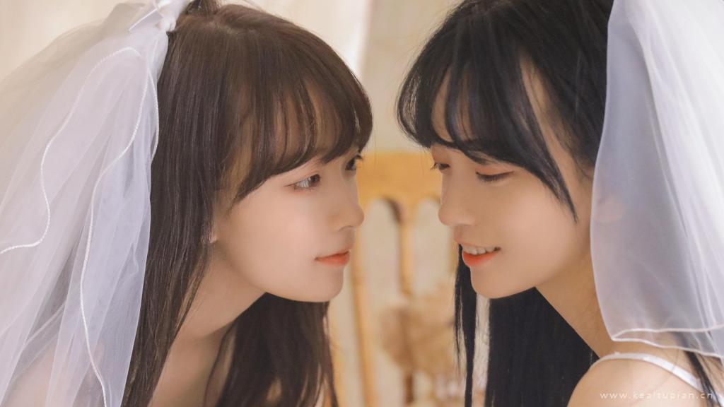 极品姐妹花甜美私房诱惑写真图片桌面壁纸