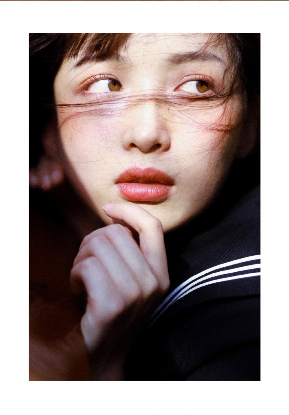 高级气质美女制服清纯迷人图片