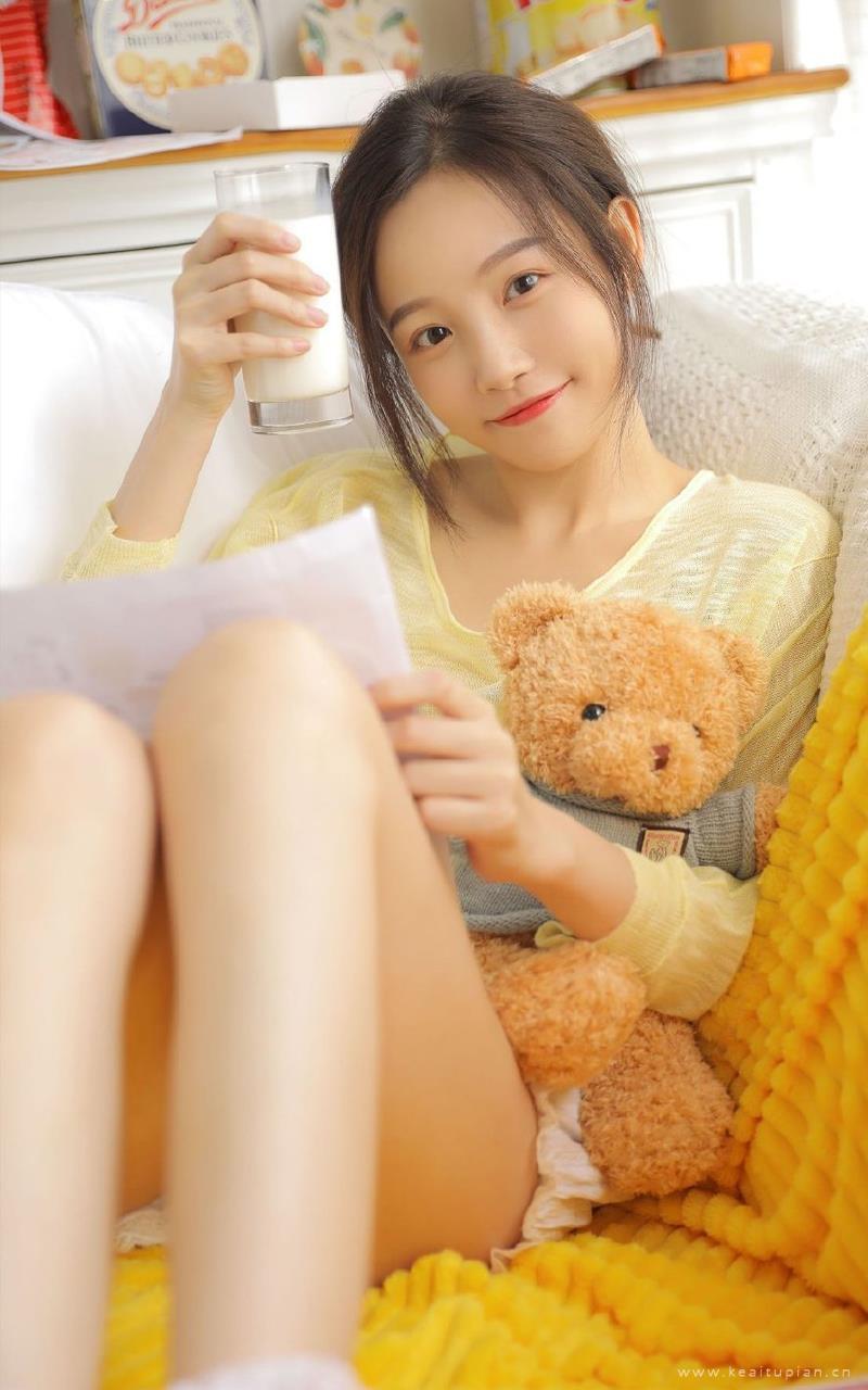 清纯白肌性感少女可爱私房高清写真图片