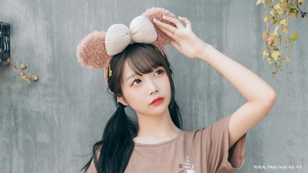 邻家萌妹可爱娃娃脸清纯写真桌面壁纸图片