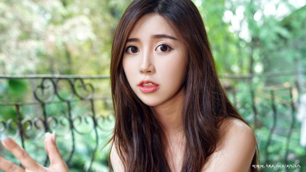 性感大眼美女气质高清写真壁纸大全