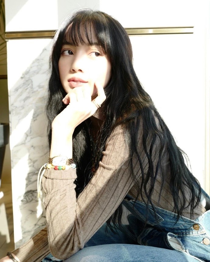blackpink美女成员Lisa甜美可爱图片