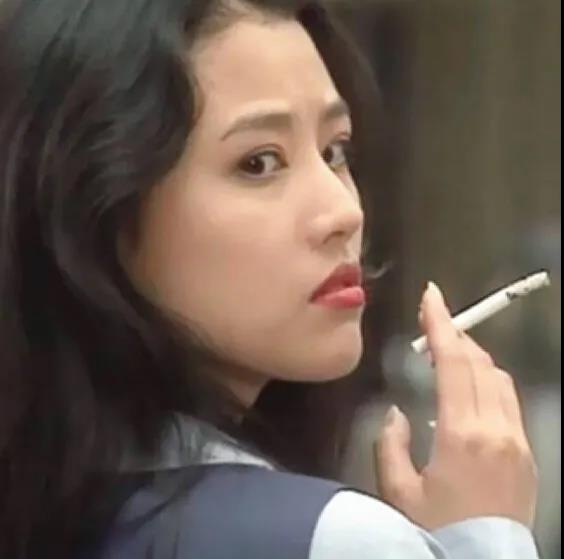 惊艳气质港风美女复古头像图片