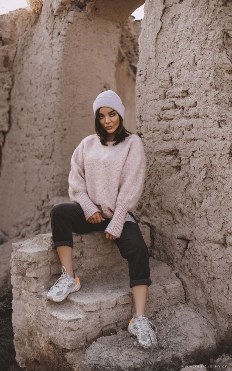 秋冬帽子女孩高冷ins风写真图片手机壁纸