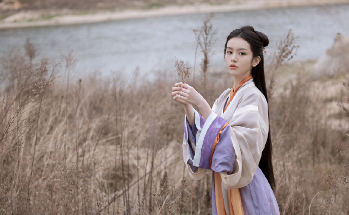 周也古装造型温婉美丽高清图