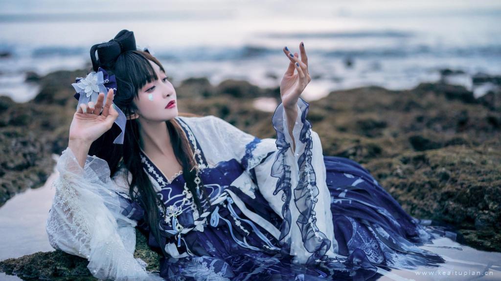 古风洛丽塔少女清新甜美海边写真图片桌面壁纸