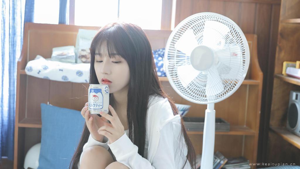 极品女神性感诱人露肩诱惑私房写真高清壁纸图