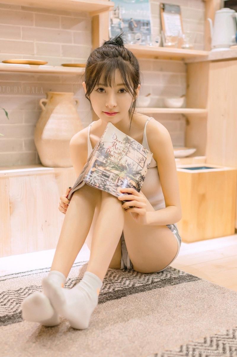 性感苗条的长腿小美女私房高清写真壁纸图片