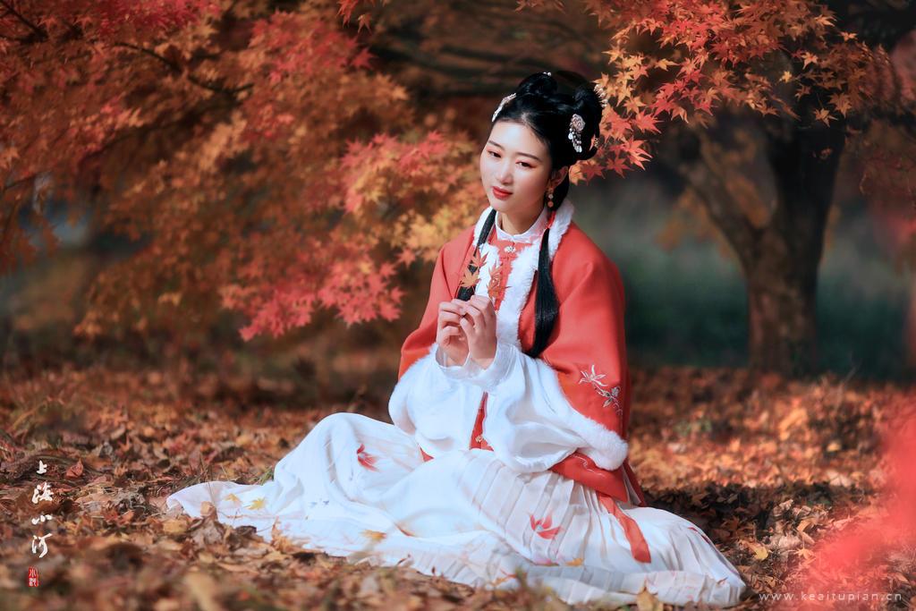 唯美古风女生清纯红妆国色天香写真图片