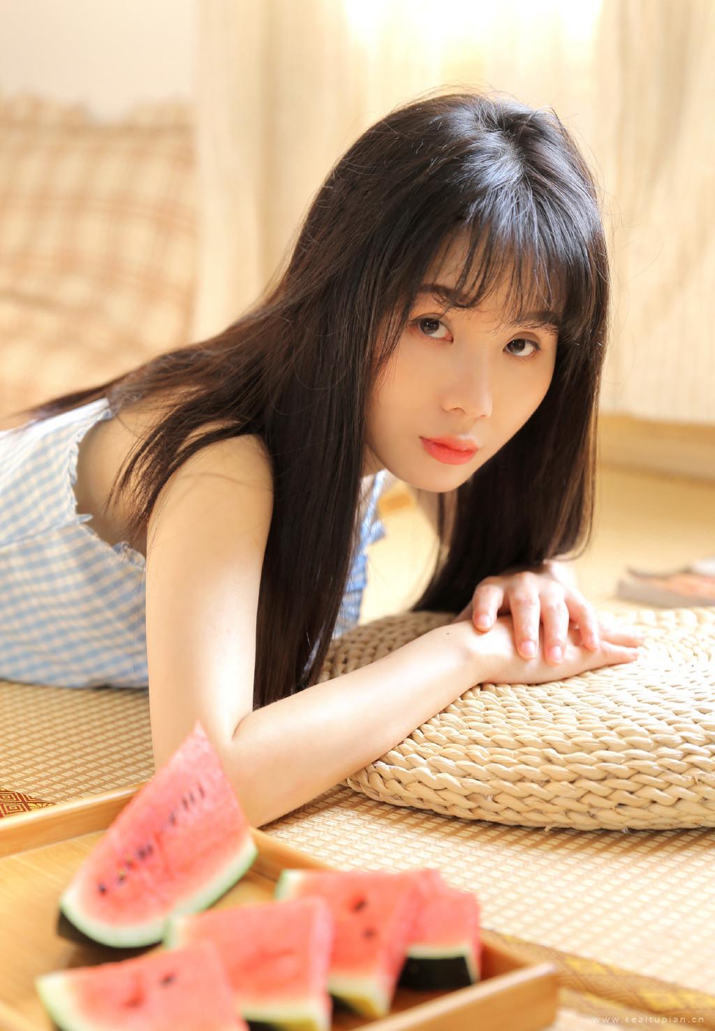 养眼夏日主题美女唯美私房壁纸写真