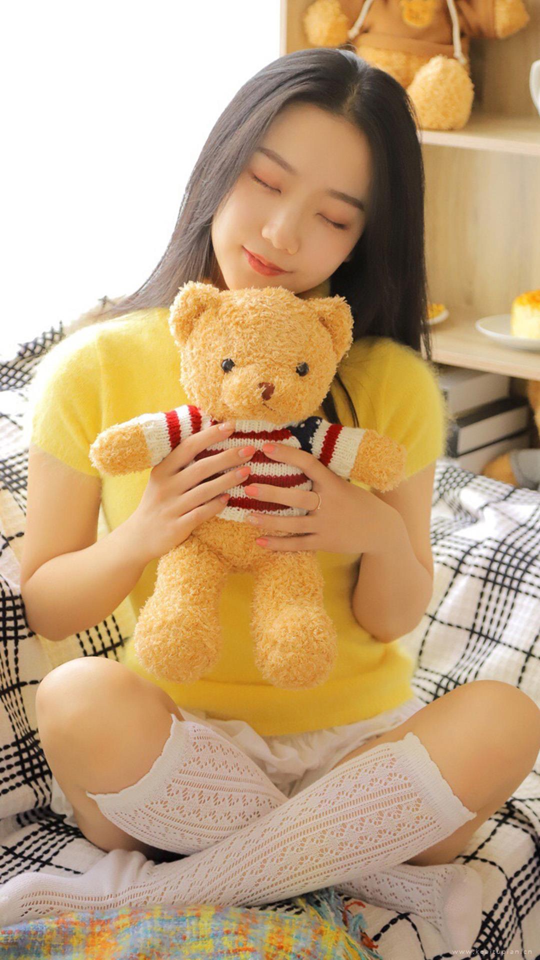 清纯养眼美女灵动私房写真图片