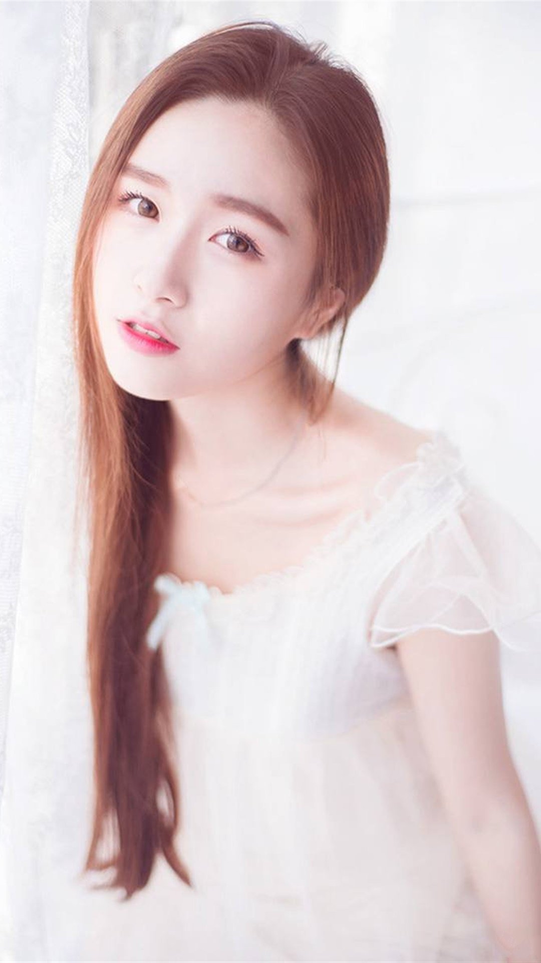 气质白皙肌肤美女私房唯美写真壁纸图片