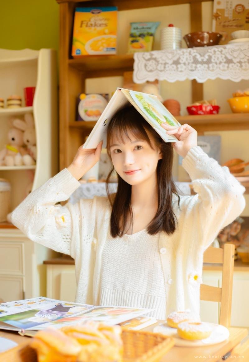 甜美好看的私房小美女高清写真壁纸图片