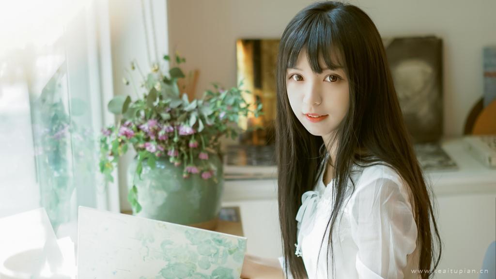 清晰元气少女纯情可爱黑长直女生写真高清壁纸