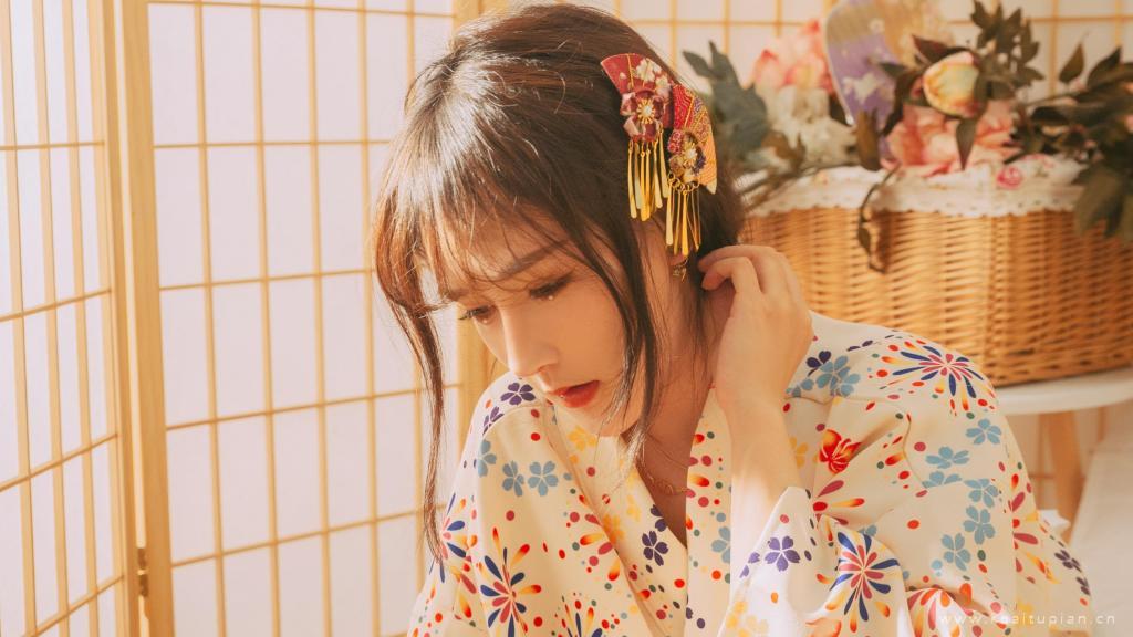 魅惑尤物性感和服私房写真图片桌面壁纸