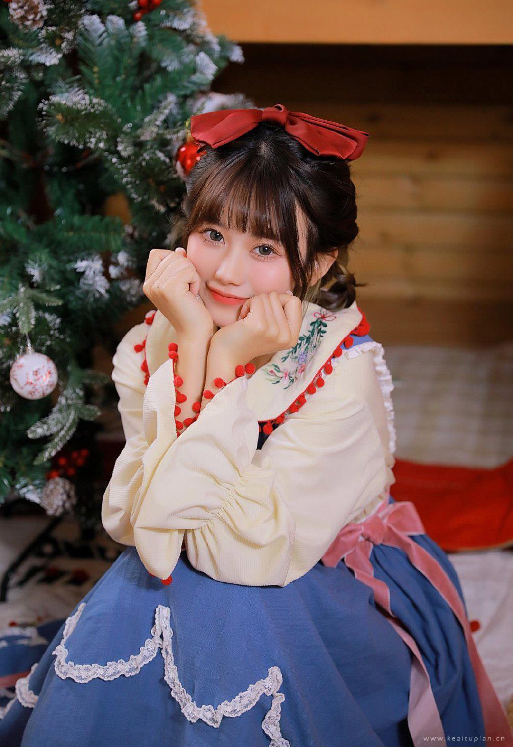 甜美可爱的娃娃脸美女圣诞节写真图片大全