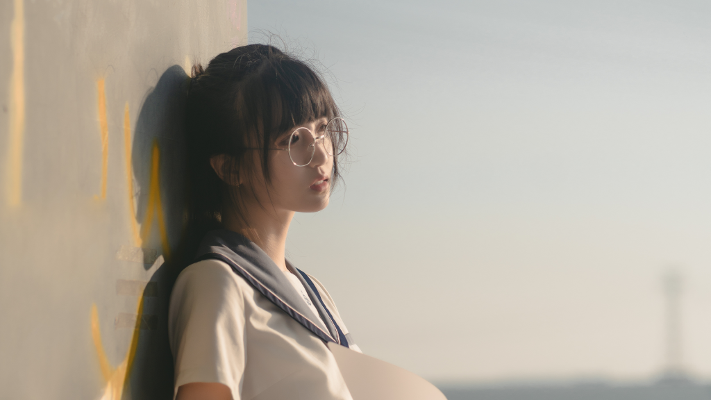 清新元气jk制服女生高清桌面壁纸写真图片