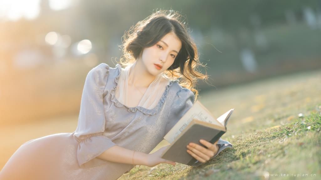 复古法式文艺少女优雅气质写真图片大全