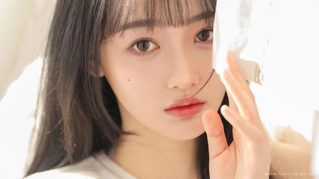 超美气质少女高清私房唯美写真图片