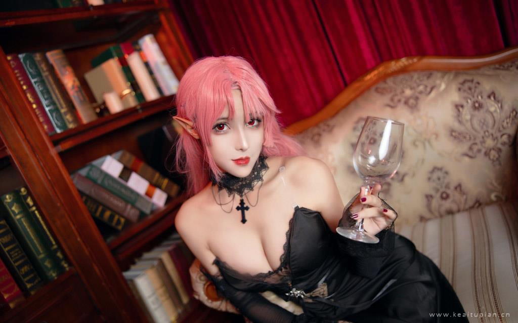 碧蓝航线约克公爵cos性感巨乳美女诱人造型写真图片