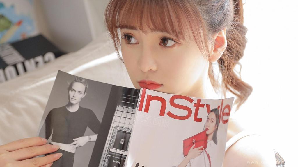 性感吊带少女诱人身材私房高清写真