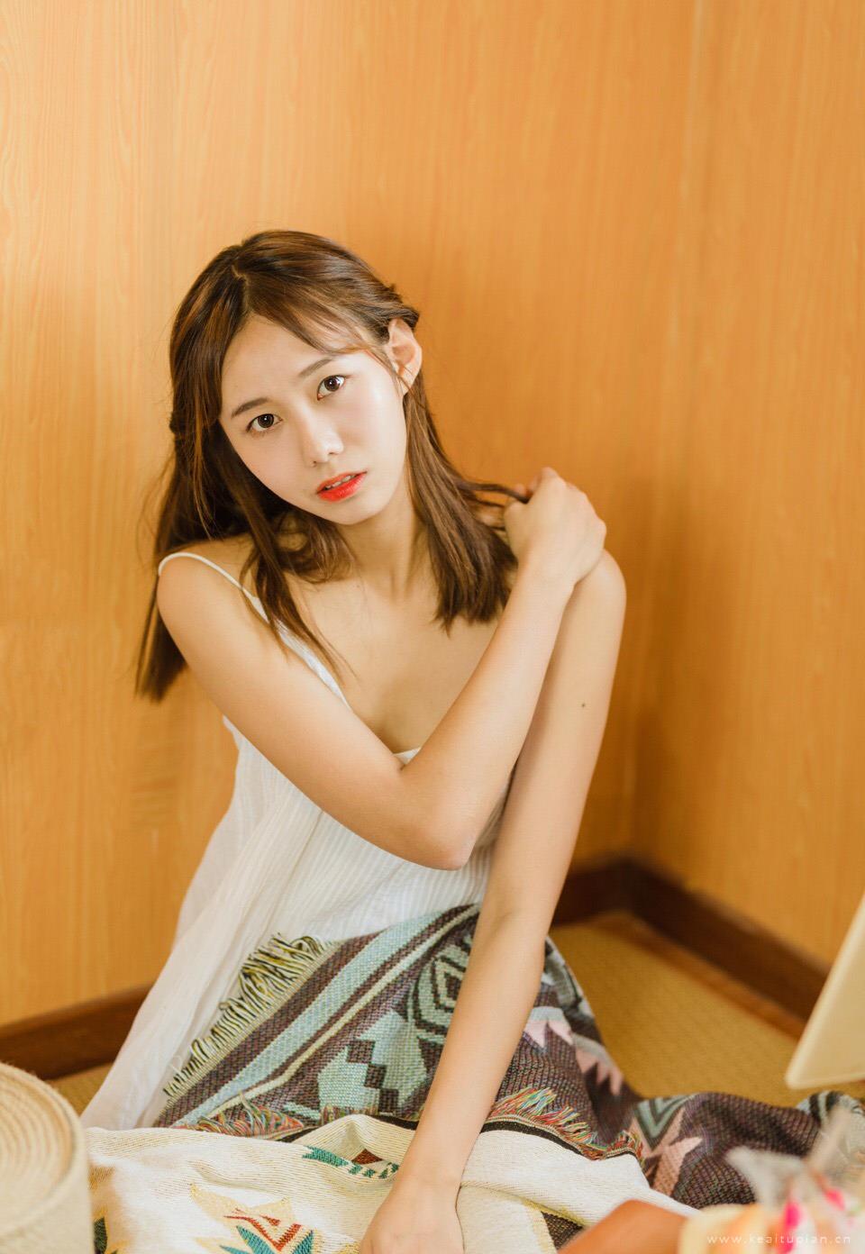 性感吊带睡衣美女销魂诱人私房高清写真图片