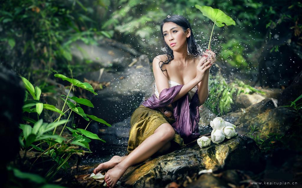 养眼性感美女湿身造型唯美写真图片