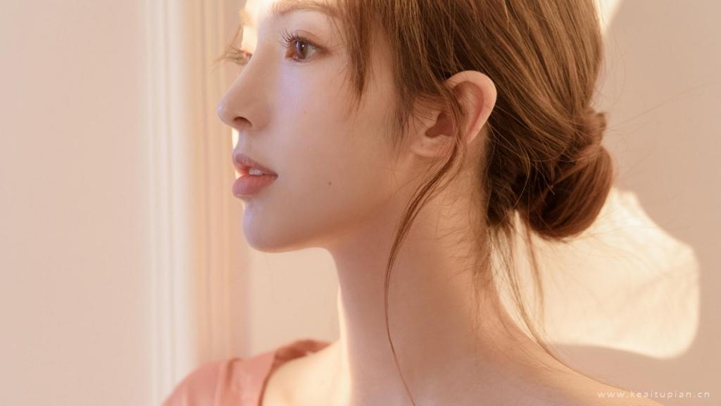 气质少女甜美可人高清壁纸图片大全