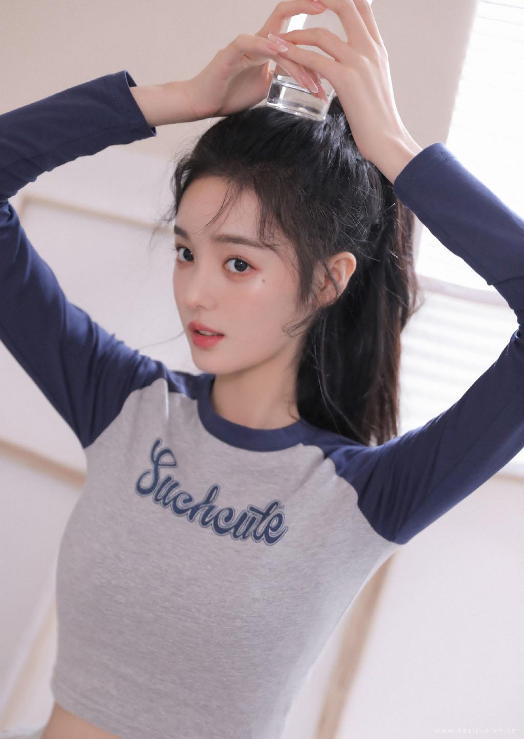 清纯甜美少女小蛮腰长腿美女私房写真图片大全