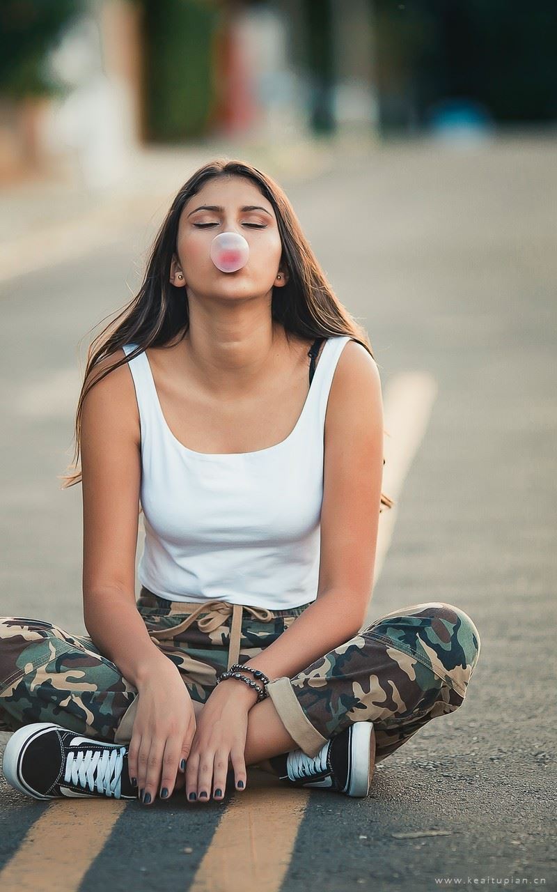 气质优雅欧美美女图片手机壁纸