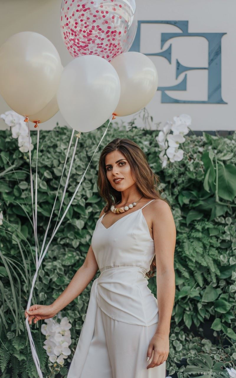 气质欧美风女人性感甜美高清图片手机壁纸