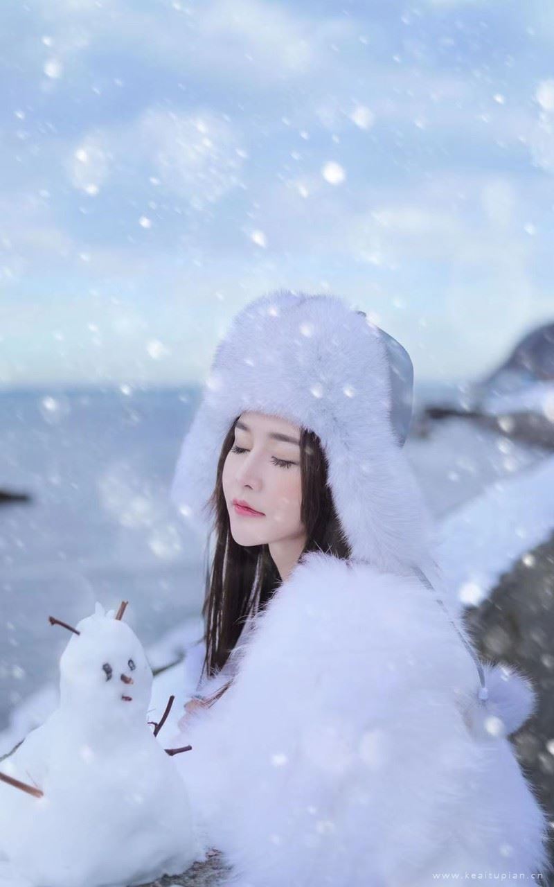 冬日温暖甜美高敏儿气质图片手机壁纸