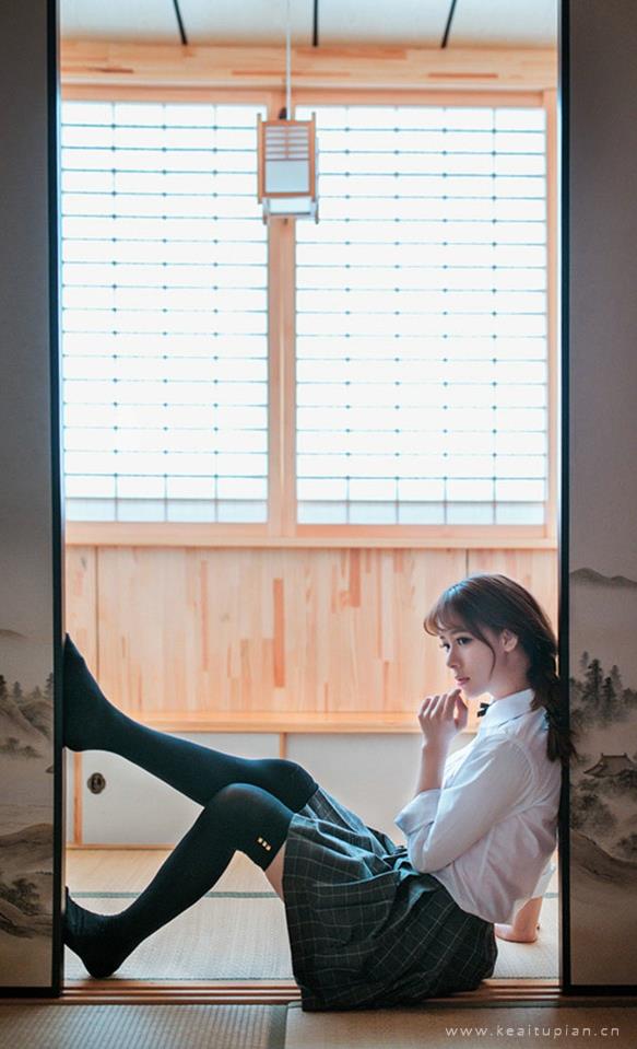 清纯少女泳衣诱惑露背性感写真图片大全