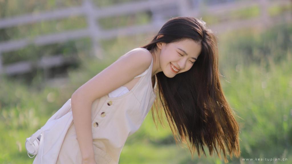 极品氧气美女清纯阳光写真图片桌面壁纸