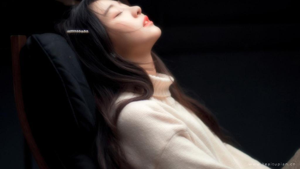 单纯可爱学生妹黑长直学姐写真高清壁纸图片