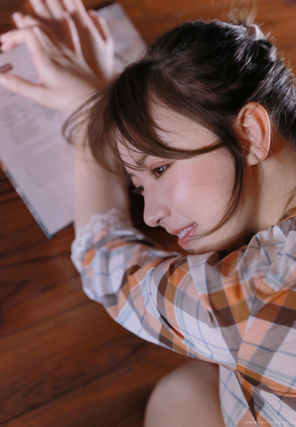 高挑美女小清新唯美写真壁纸图片