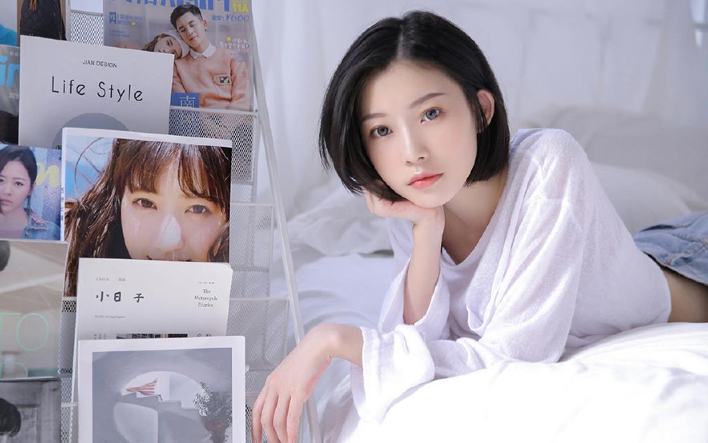 日系清新养眼精选长腿美女小蛮腰性感写真图片大全