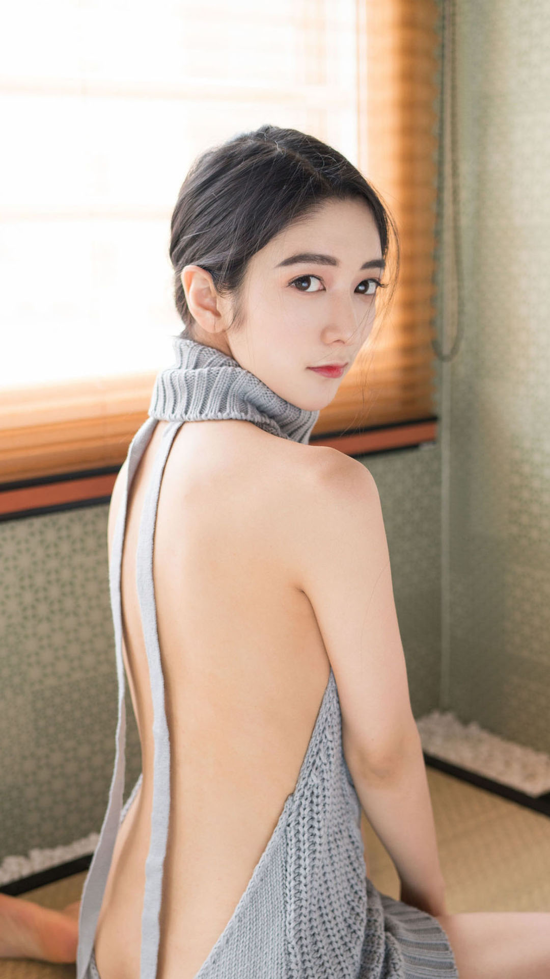 都市大胸美女内衣性感写真图片