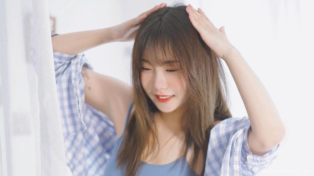 极品性感美女丰满诱人居家私房写真图片桌面壁纸