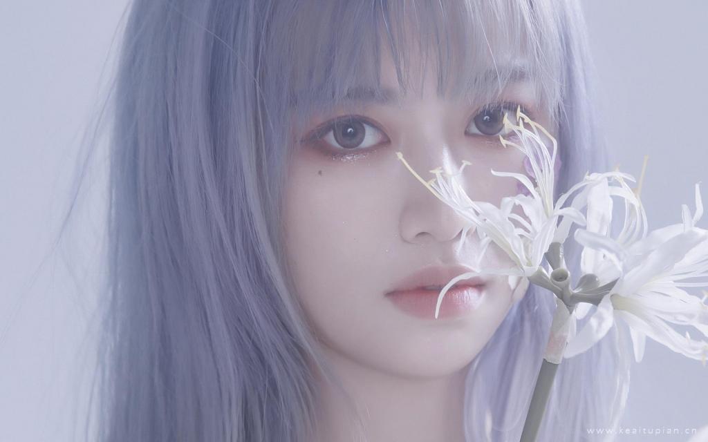 仙气花瓣妆唯美梦幻朦胧感少女写真高清壁纸