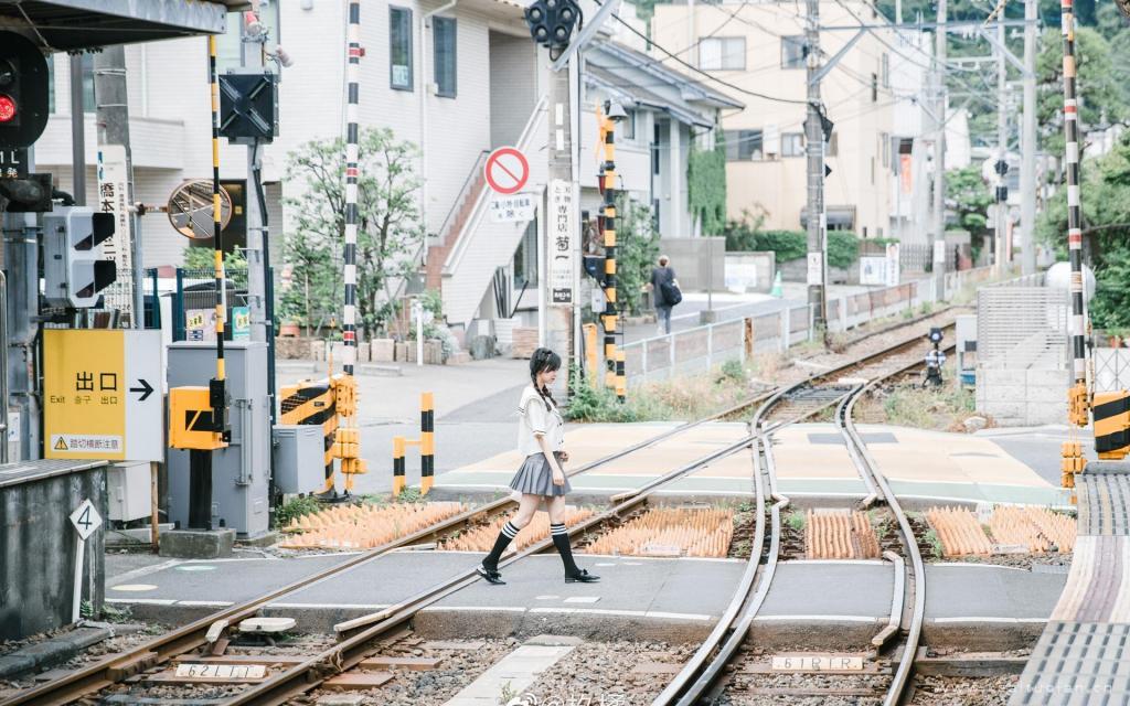 日系海军风制服文艺系美少女街边风景写真高清